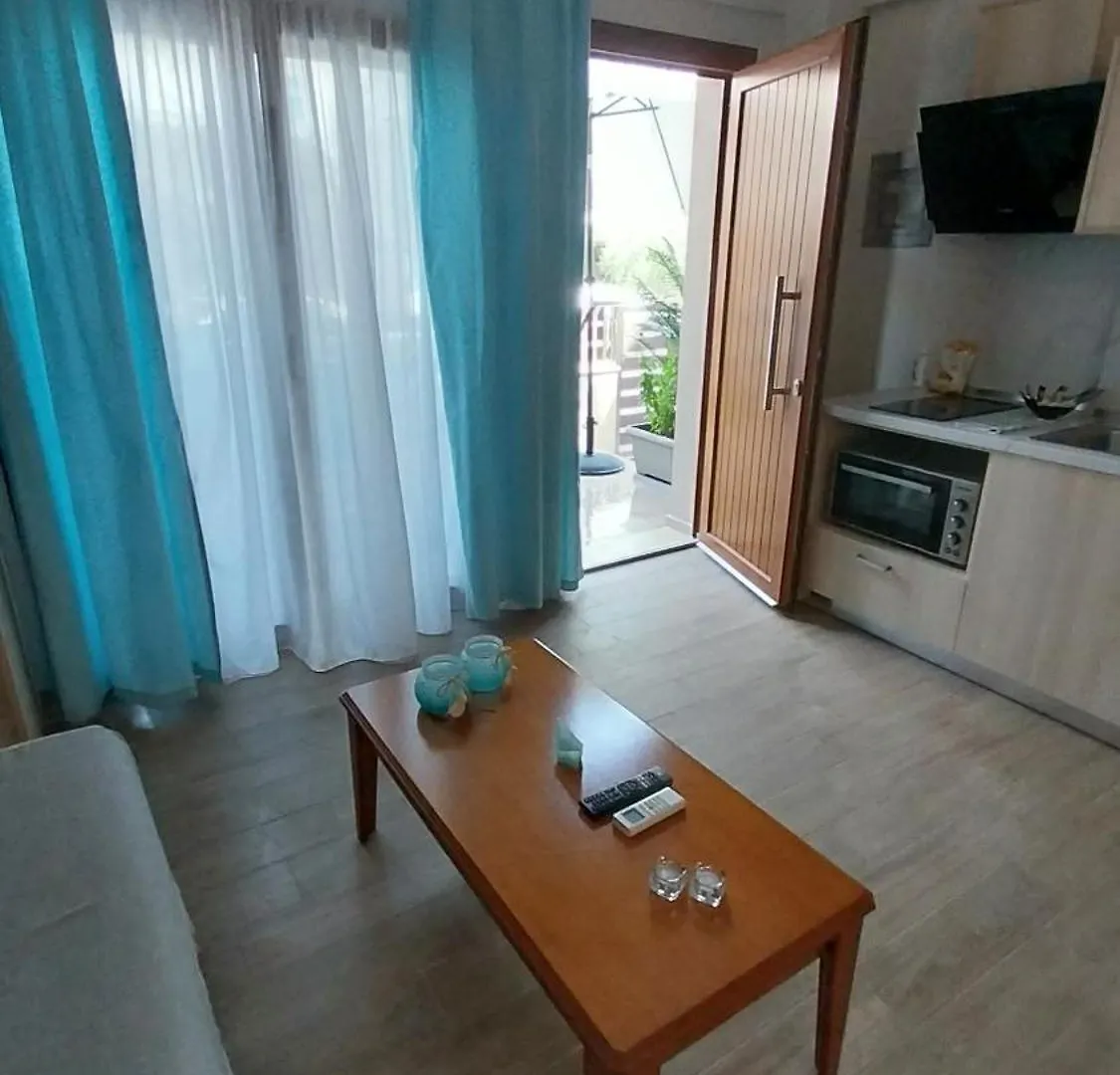 פראליה דיוניסיו Perla Apartments יוון